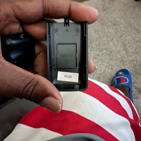 For sale is a used Clarion RCB-130 headunit remote. - Picture 7 of 9